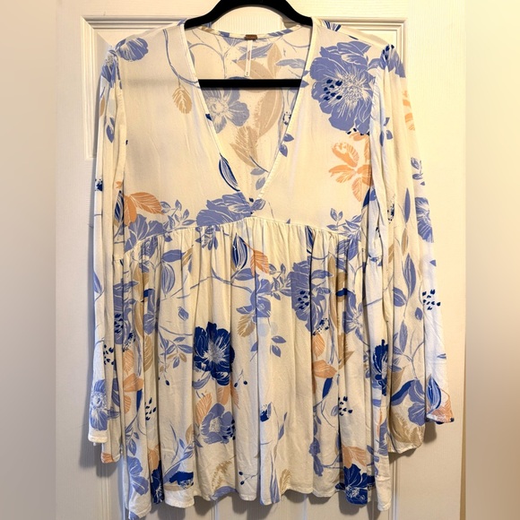 Free People Tops - Free People Floral V-Neck Babydoll Tunic